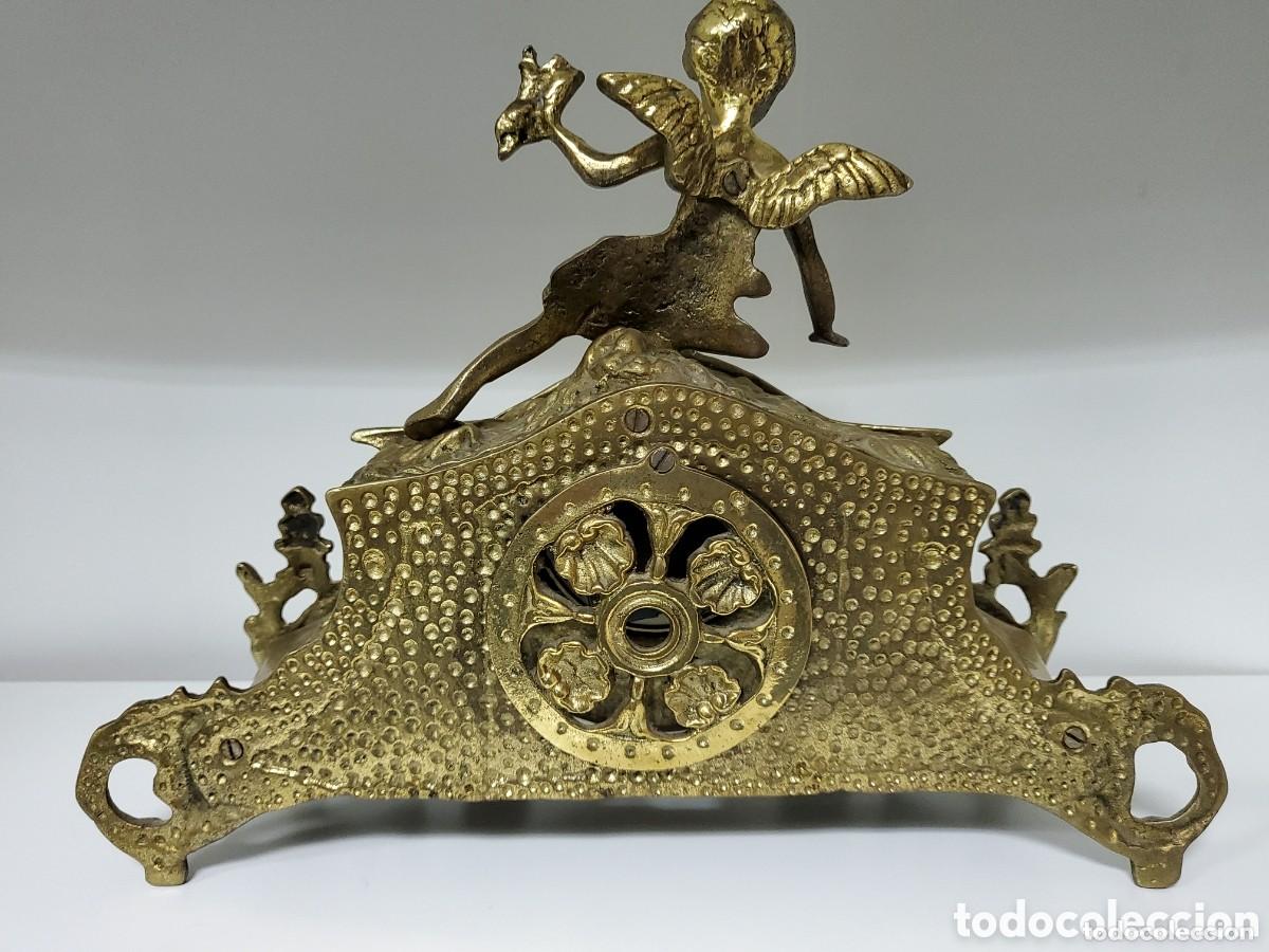 Vintage: RELOJ ANTIGUO DE BRONCE CON ANGEL - Foto 3