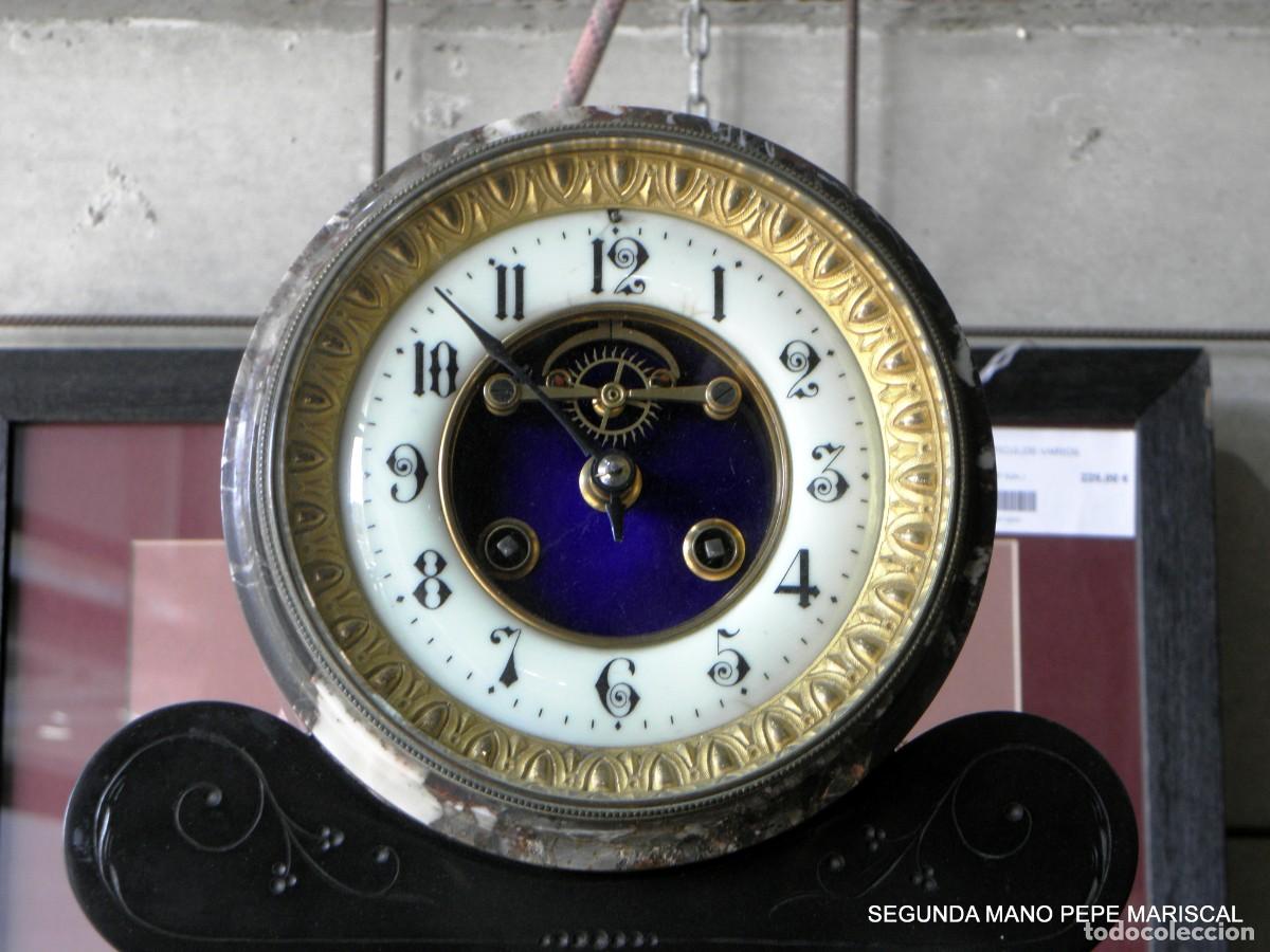 Vintage: Reloj con candelabros - Foto 2