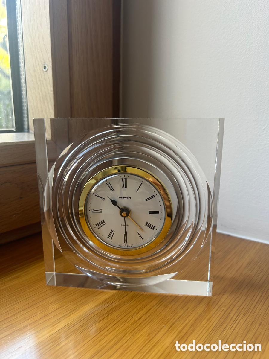 Vintage: Reloj de metacrilato Staiger - Foto 1