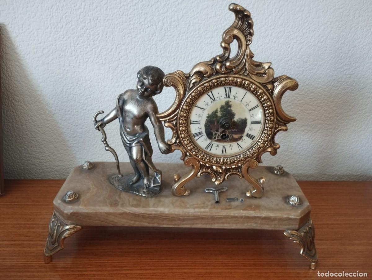 Vintage: Reloj de bronce con &aacute;ngel y base de m&aacute;rmol - Foto 1