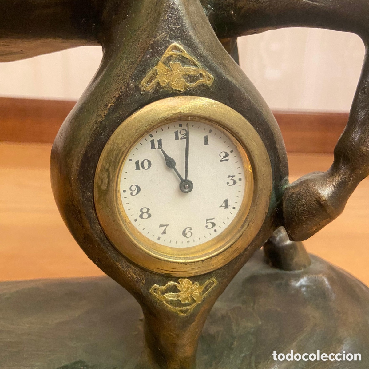 Vintage: Reloj de sobremesa con forma de caballo - Foto 2
