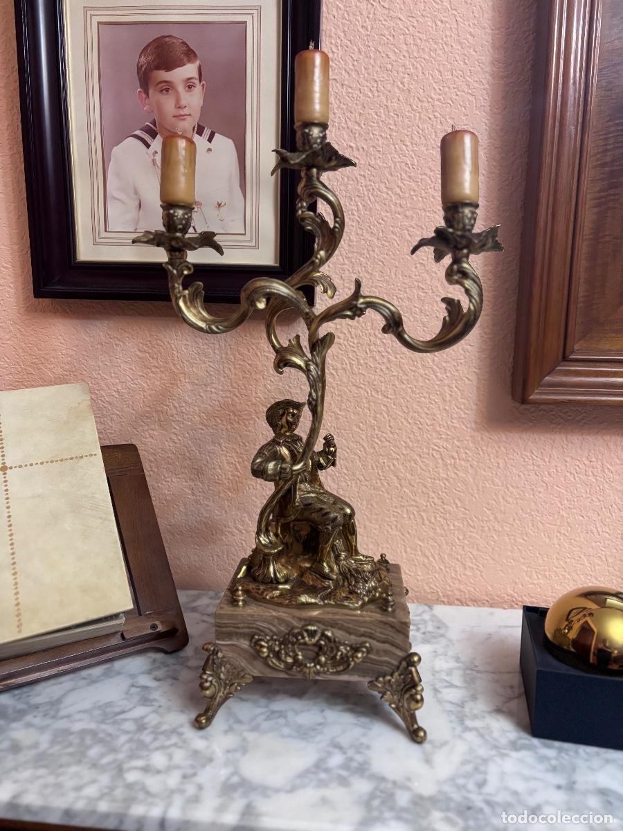 Vintage: Reloj y candelabros de bronce - Foto 5