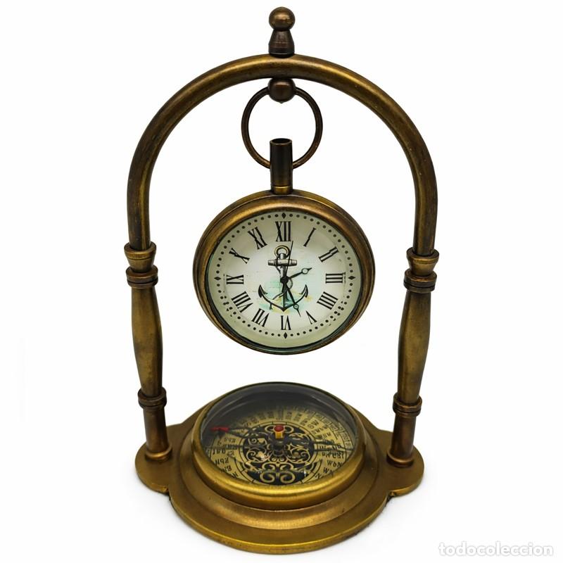 Vintage: Reloj de sobremesa con brujula - Foto 1
