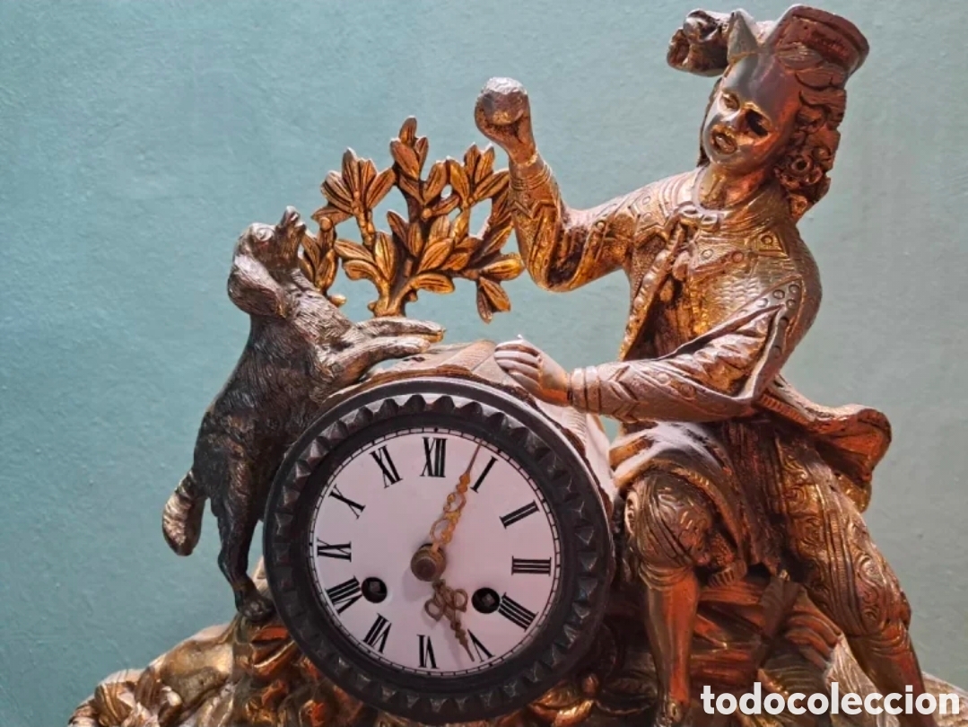 Vintage: Reloj de mesa (bronce) - Foto 2