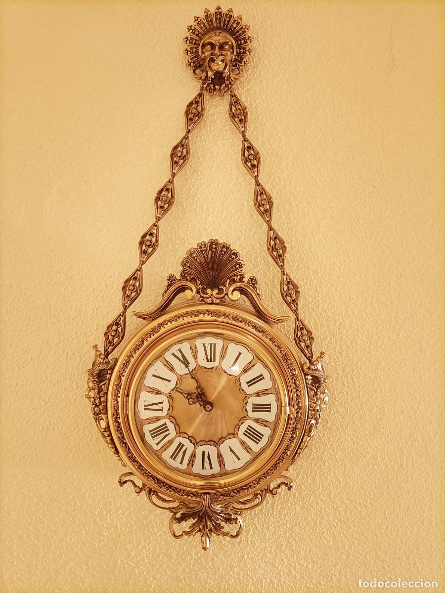 Vintage: Reloj de pared antiguo de bronce - Foto 1