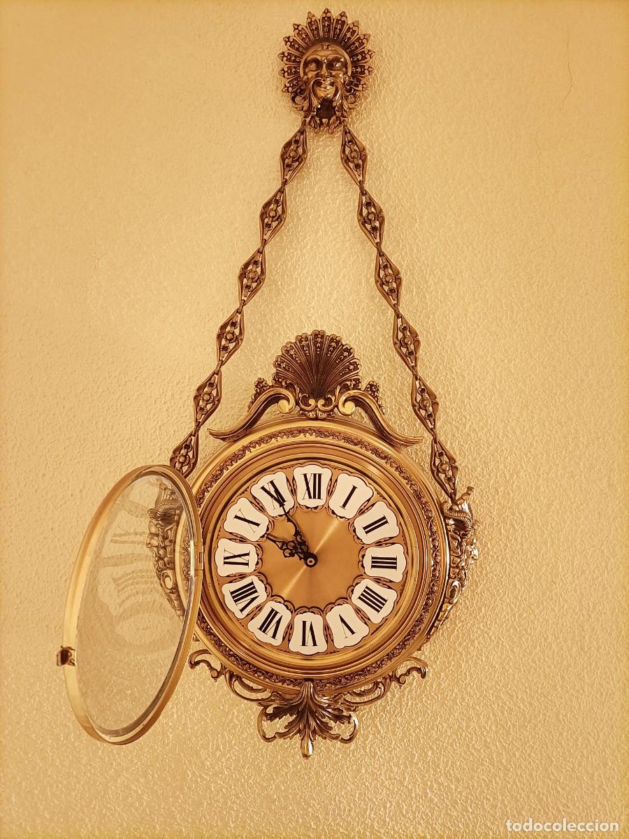 Vintage: Reloj de pared antiguo de bronce - Foto 2