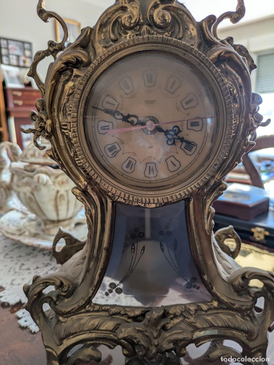 Vintage: Reloj de mesa vintage de bronce - Foto 3