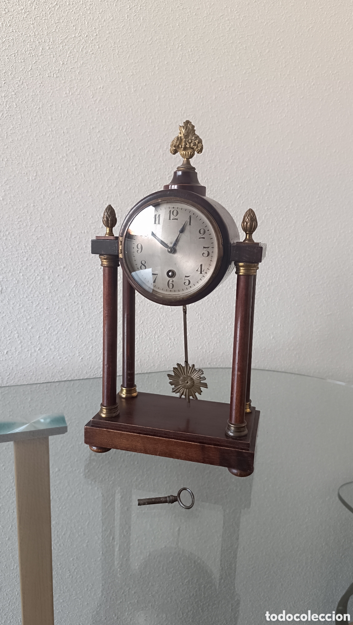 Vintage: Reloj de sobremesa de madera estilo imperio - Foto 1