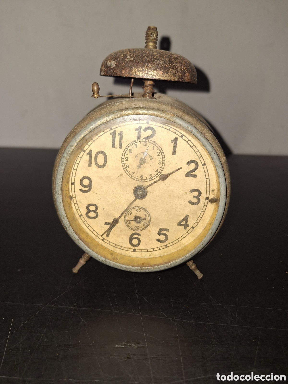 Vintage: Antiguo reloj despertador de metal