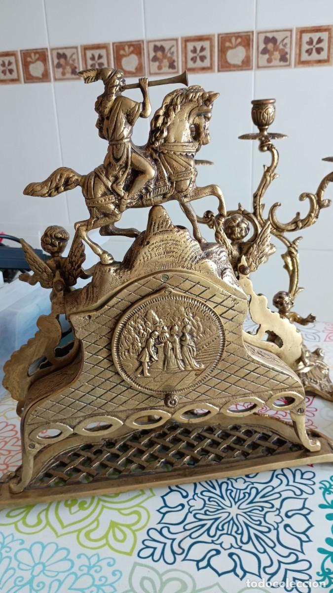 Vintage: Reloj y candelabros vintage bronce