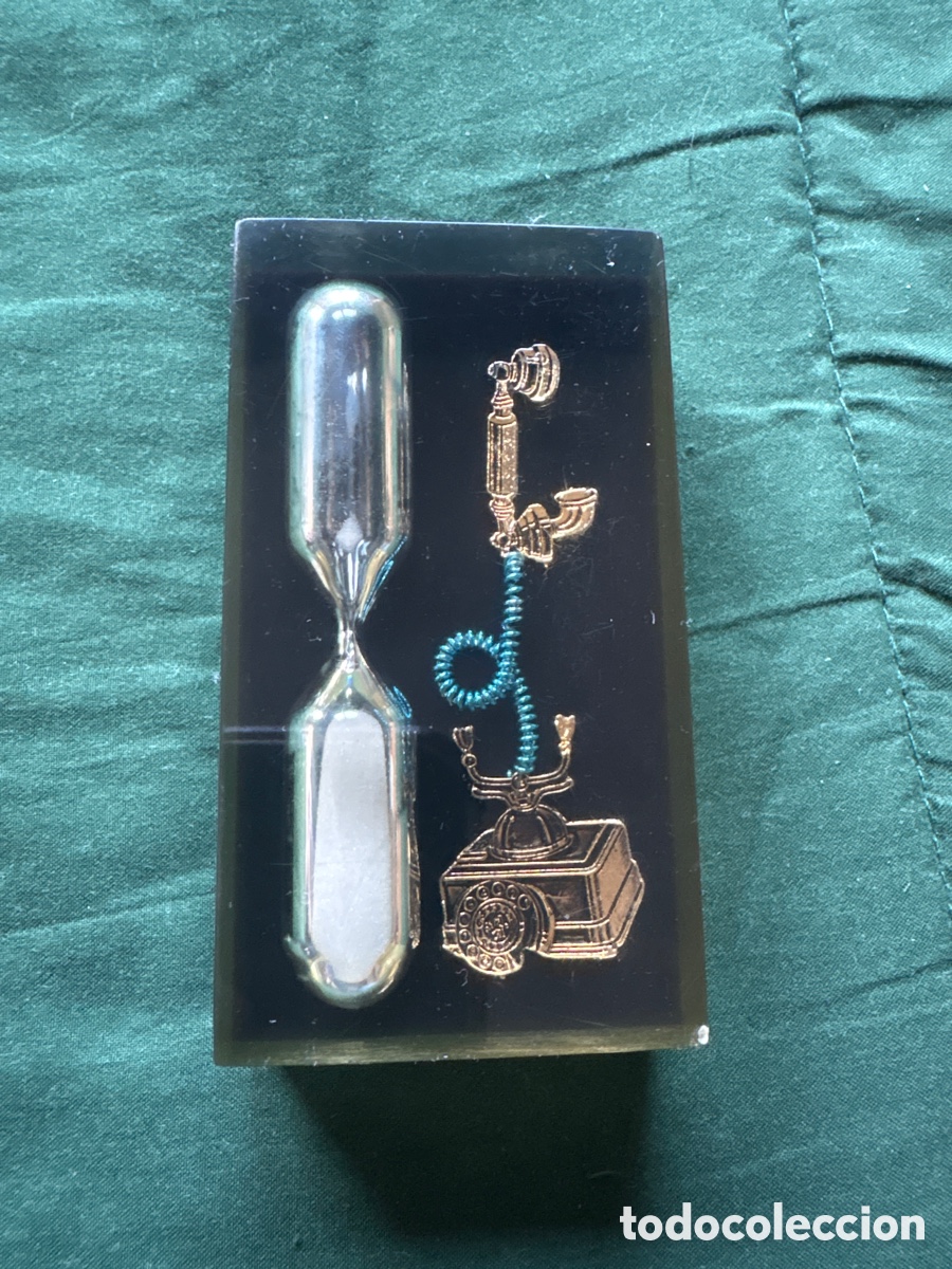 Vintage: Antiguo reloj de arena en metacrilato (A15)