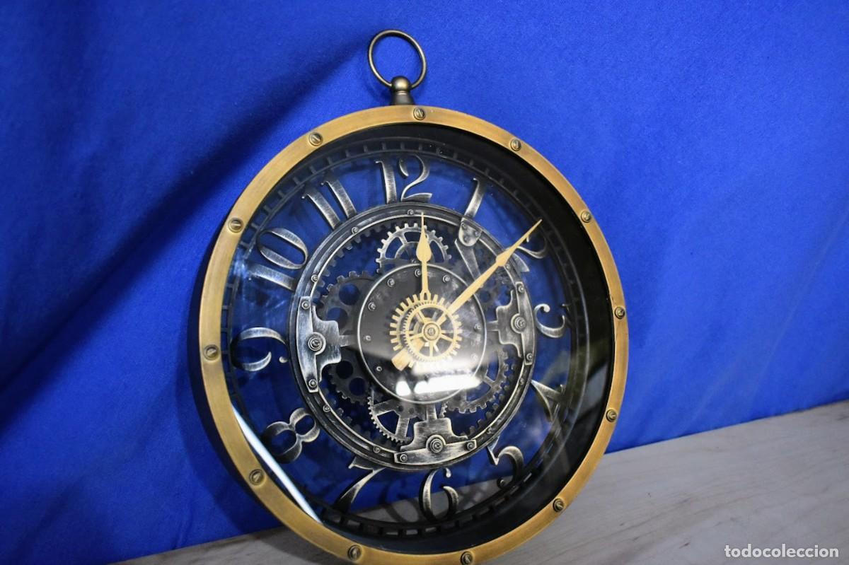 Vintage: Bonito reloj de pared Frances en pl&aacute;stico - Foto 4