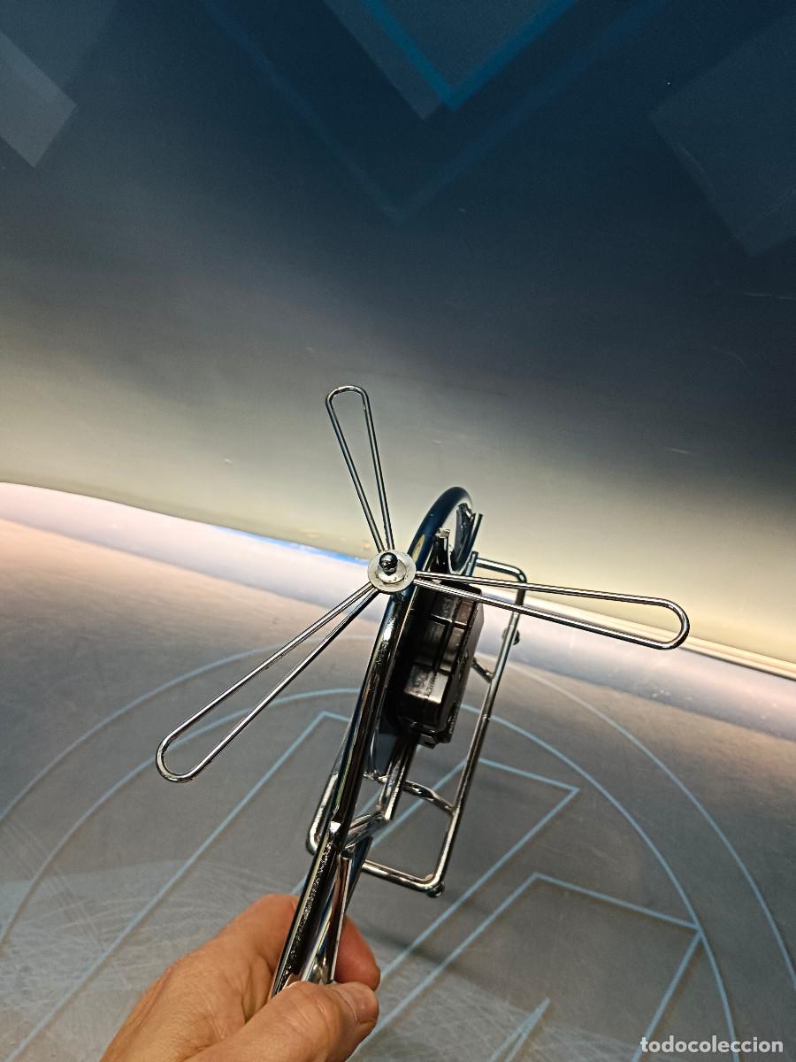 Vintage: Helicopter clock retro, quartz, de metal - Foto 7