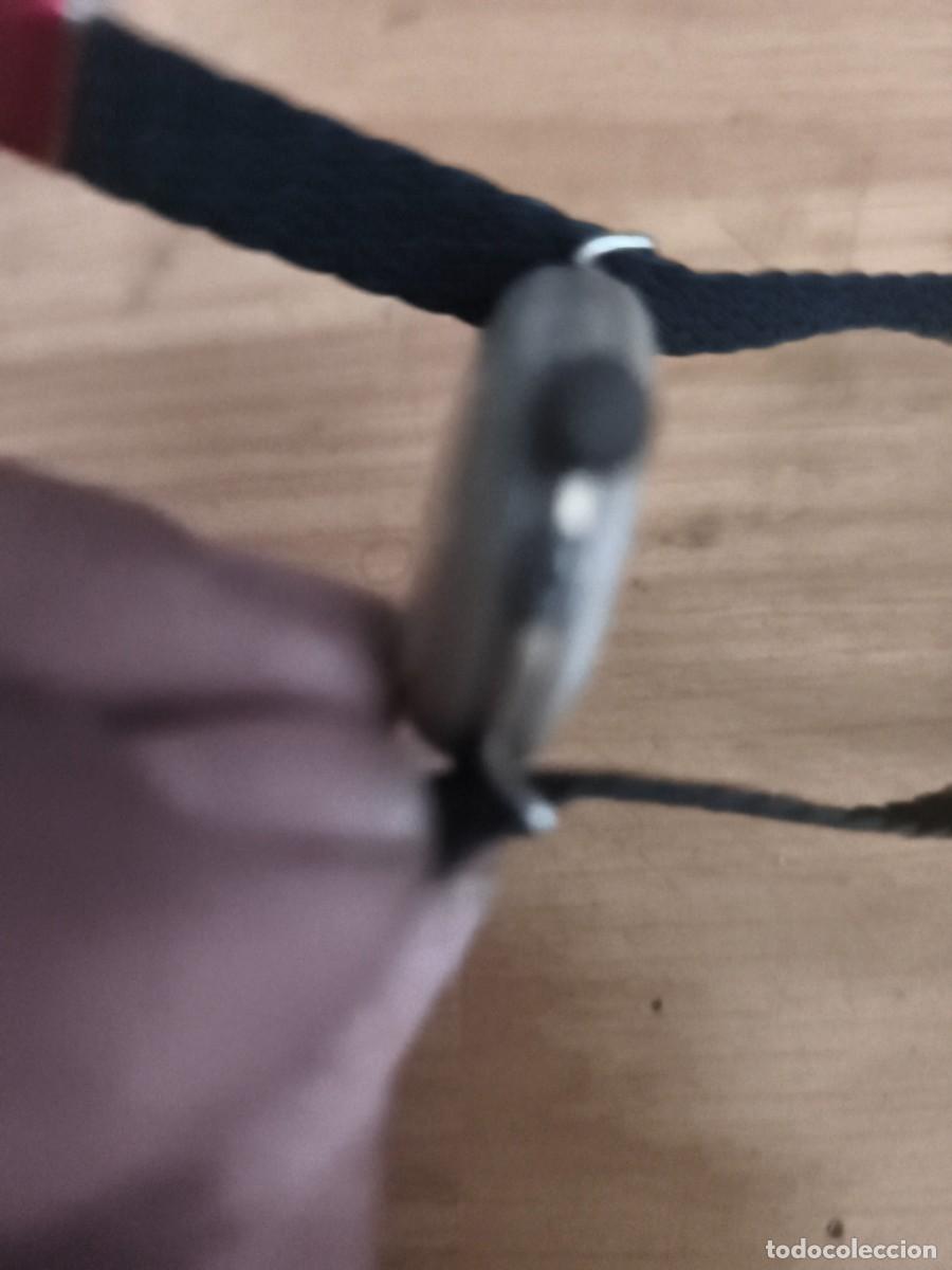 Vintage: Antiqu&iacute;simo reloj de mujer en N&aacute;car funcionando correctamente - Foto 4