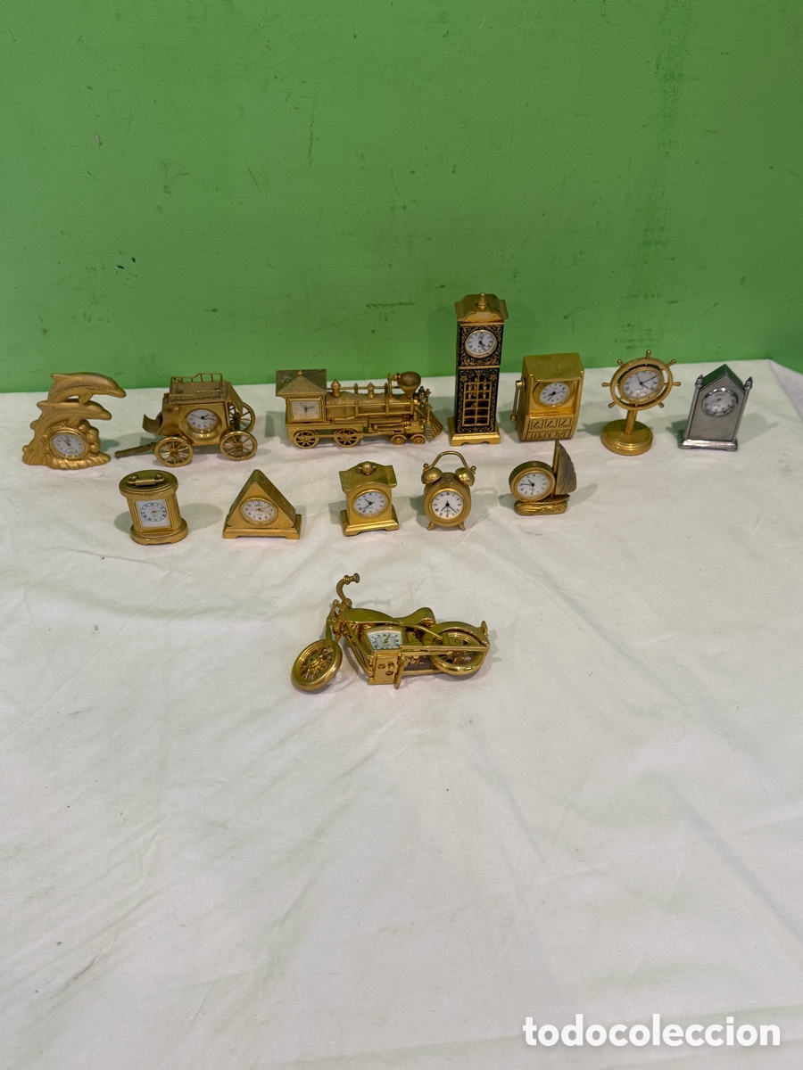 Vintage: Lote de 13 relojes miniatura decorativos vintage cuarzo Big Ben locomotora moto carruaje
