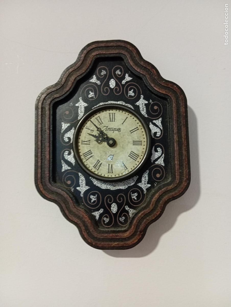 Vintage: RELOJ OJO DE BUEY MOREZ EN MINIATURA. MADERA Y AGUJAS DE METAL. MAQUINARIA DE CUARZO
