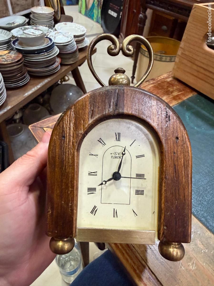 Vintage: RELOJ SOBRE MESA ESTILO RUSTICO - MEDIDA TOTAL 19X11 CM