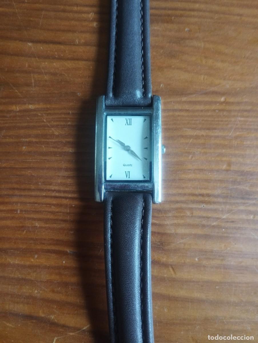 Vintage: Reloj de cuarzo de dise&ntilde;o rectangular y estilo minimalista. - Foto 1