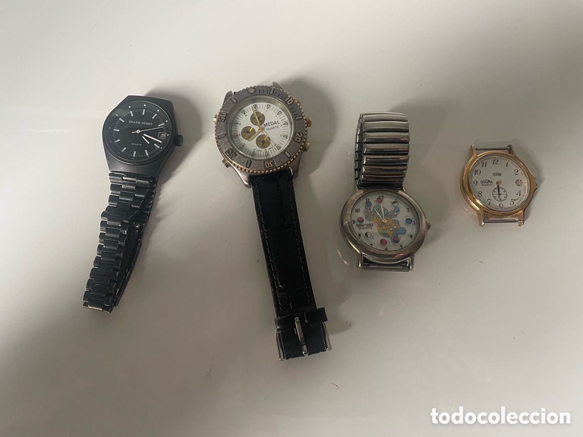 Vintage: Lote 4 relojes de pila plateados/deportivos para reparar o piezas &mdash; sin probar