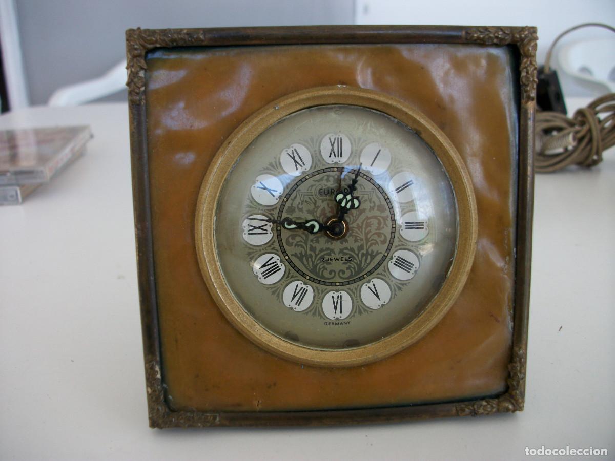 Vintage: ANTIGUO RELOJ DESPERTADOR DE VIAJE MARCA EUROPA A CUERDA FUNCIONANDO