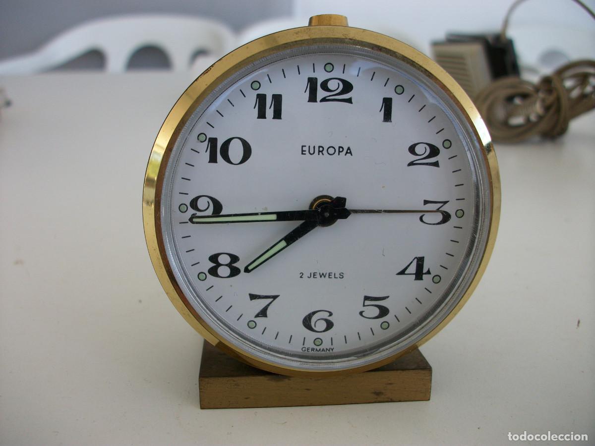 Vintage: ANTIGUO RELOJ DESPERTADOR DE VIAJE MARCA EUROPA A CUERDA FUNCIONANDO