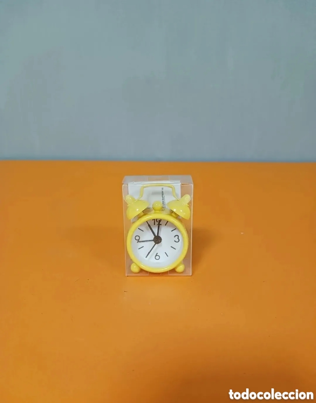 Vintage: Reloj peque&ntilde;o amarillo - Foto 2