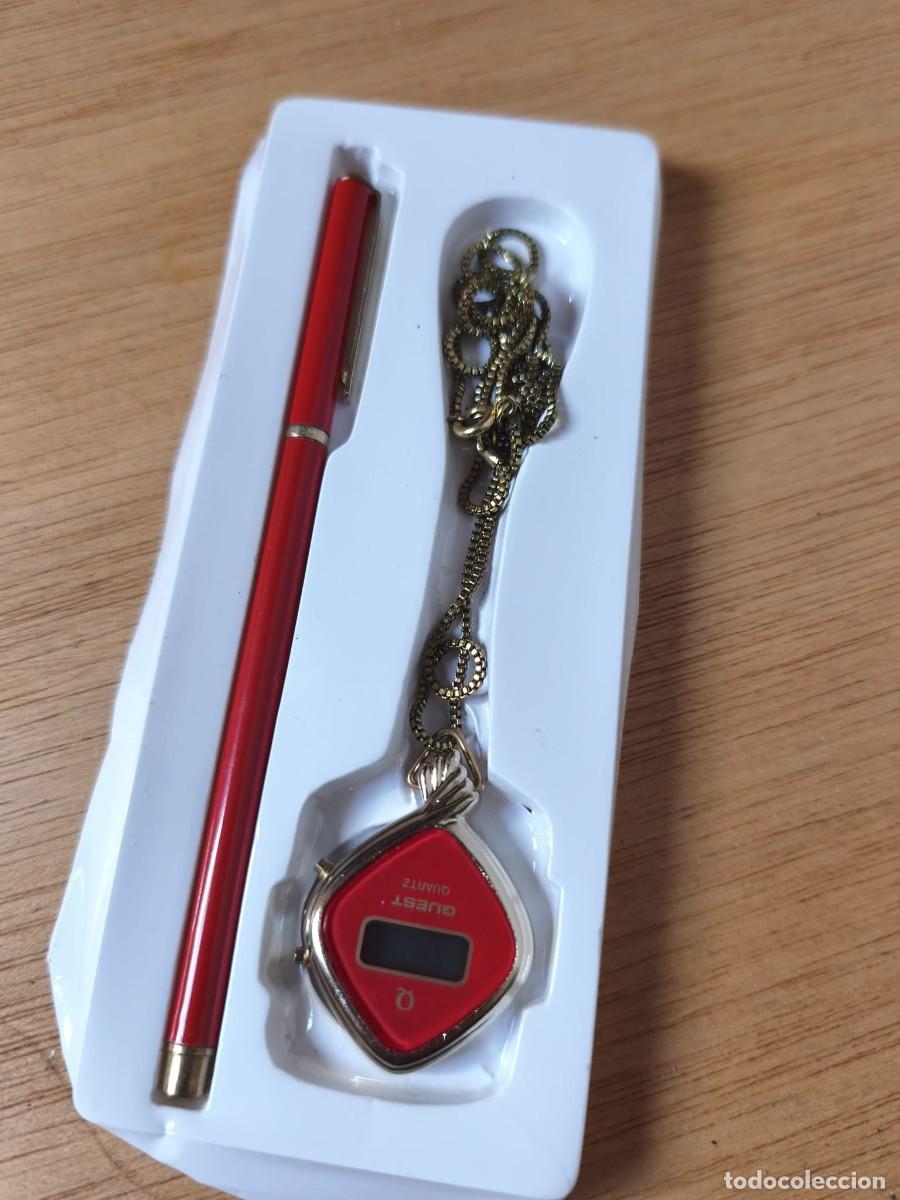 Vintage: Set de regalo vintage &rdquo;Guest Quartz&rdquo;: Reloj digital colgante con cadena y bol&iacute;grafo a juego -