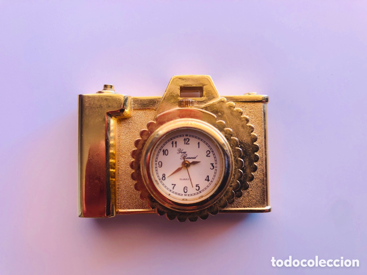 Vintage: Reloj en miniatura en c&aacute;mara de fotos Yves Renoid