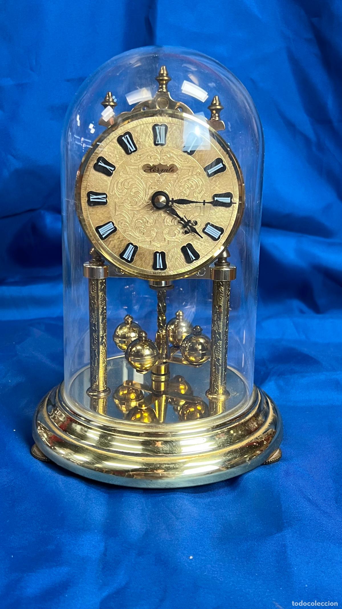 Vintage: RELOJ DE ANIVERSARIO VINTAGE CON C&Uacute;PULA DE CRISTAL - MARCA ALEMANA HERMLE - MOVIMIENTO DE TORSI&Oacute;N ME