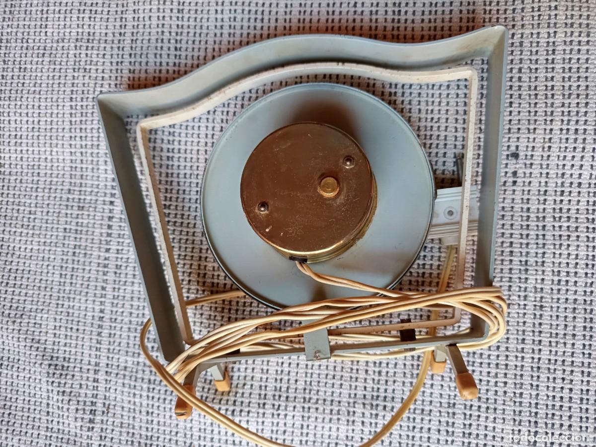 Vintage: Reloj el&eacute;ctrico antiguo junghans. Funciona. - Foto 4