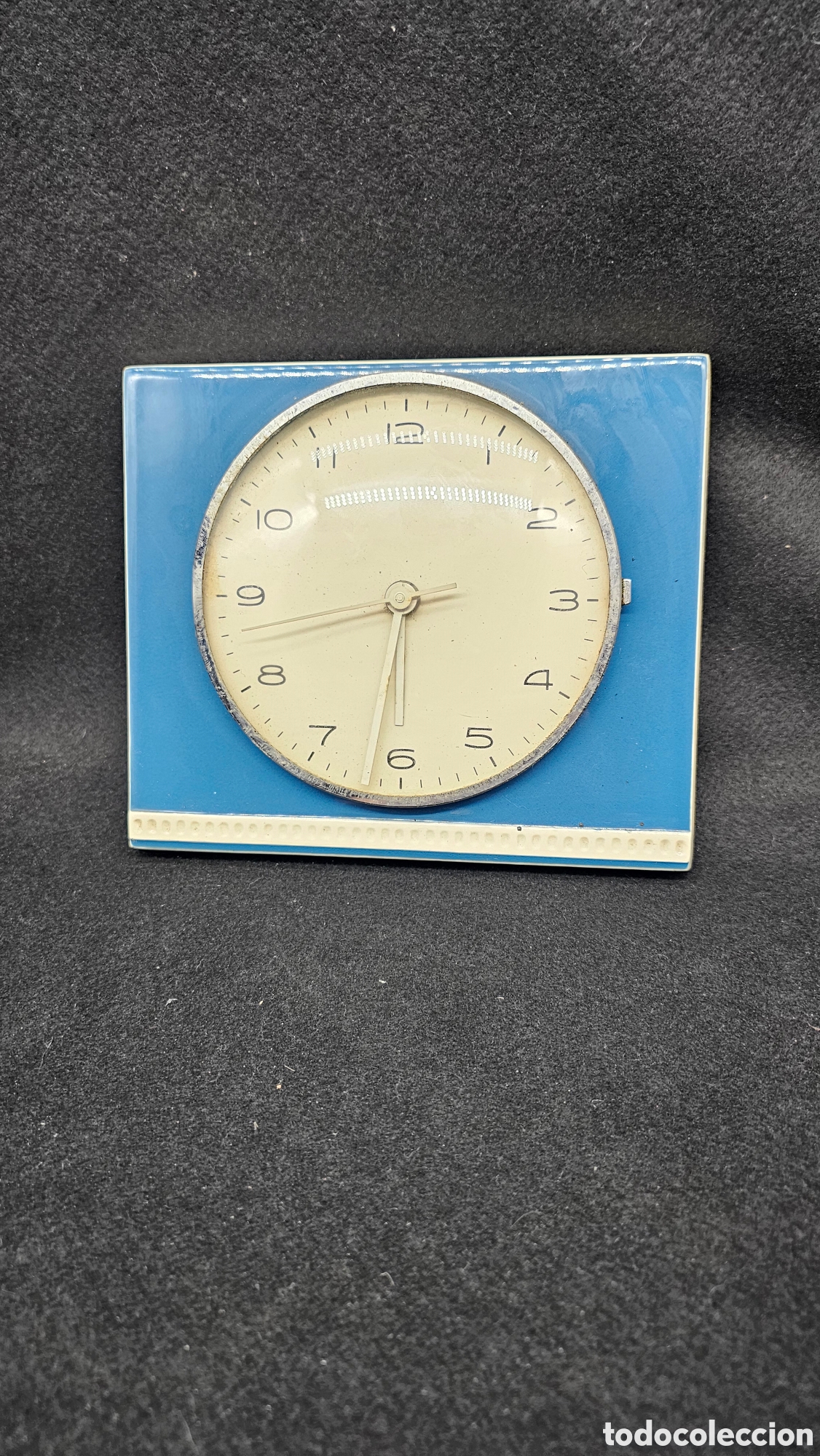 Vintage: Antiguo reloj de porcelana