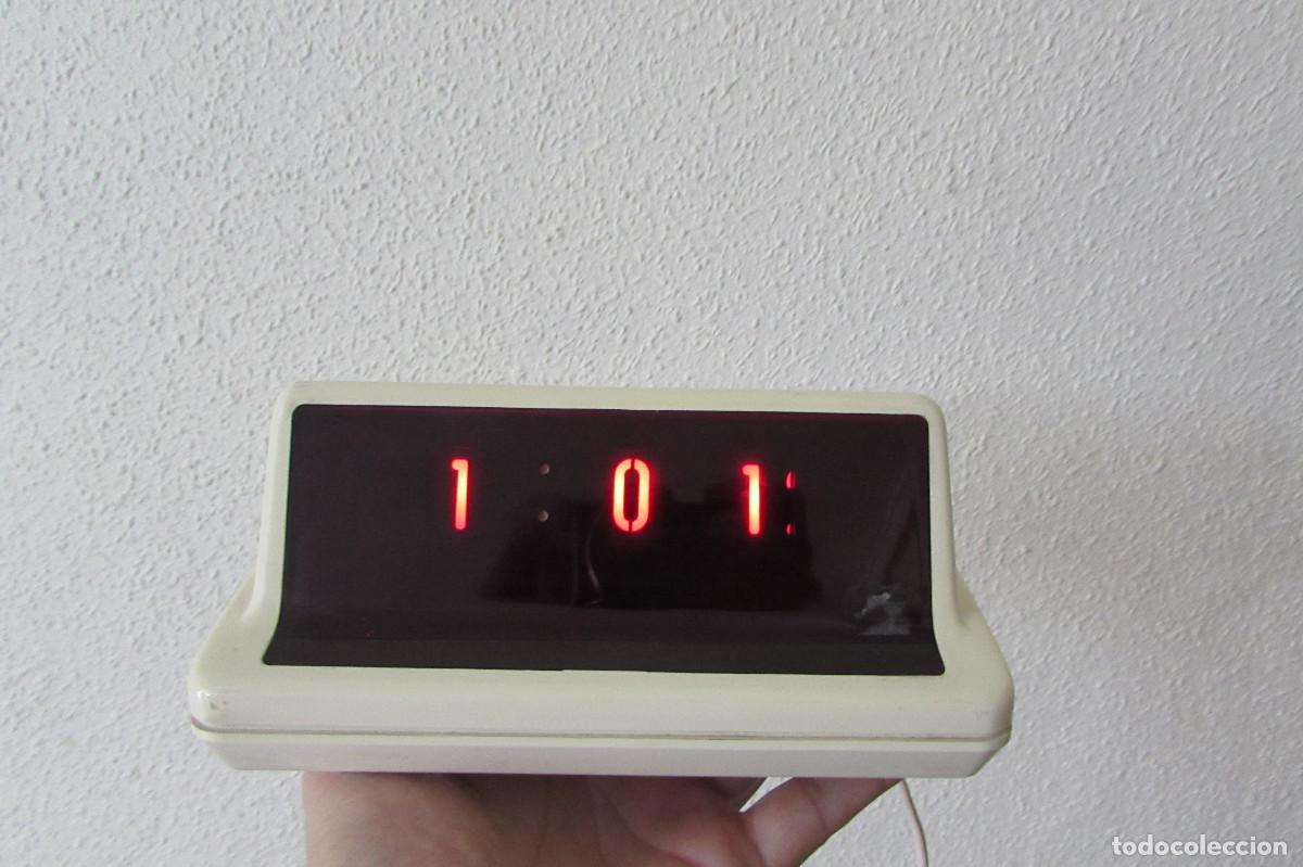 Vintage: Reloj despertador. FLIP CLOCK . N&Uacute;MEROS RODANTES. JAPON. VINTAGE. SPACE AGE