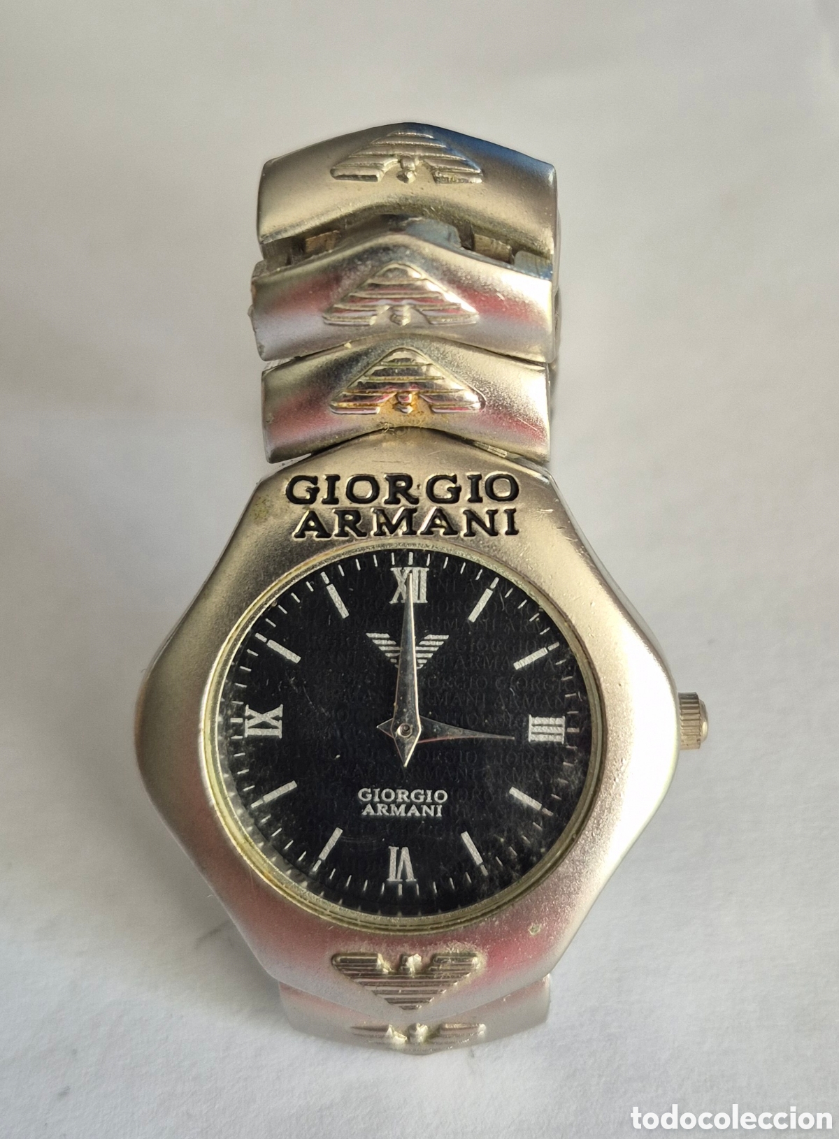 Vintage: Giorgio Armani Shield Quartz Watch &ndash; Integrated Eagle Bracelet &ndash; Working