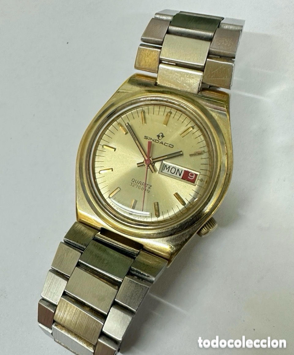 Vintage: Reloj SINDACO QUARTZ 32768 Hz Con D&iacute;a y Fecha Swiss vintage.