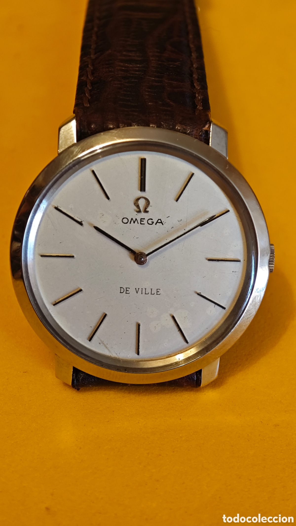 Vintage: Omega DE VILLE en acero de cuerda manual.