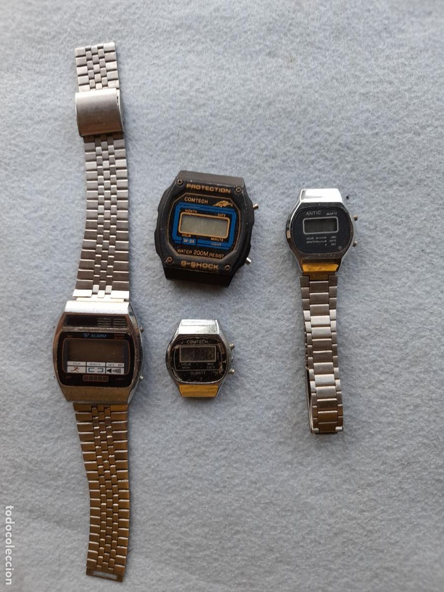 Vintage: Lote de 4 Relojes Digitales de Cuarzo.