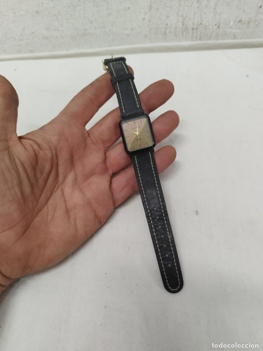 Vintage: Reloj de pulsera Andre Manique, sin coronilla y sin probar.