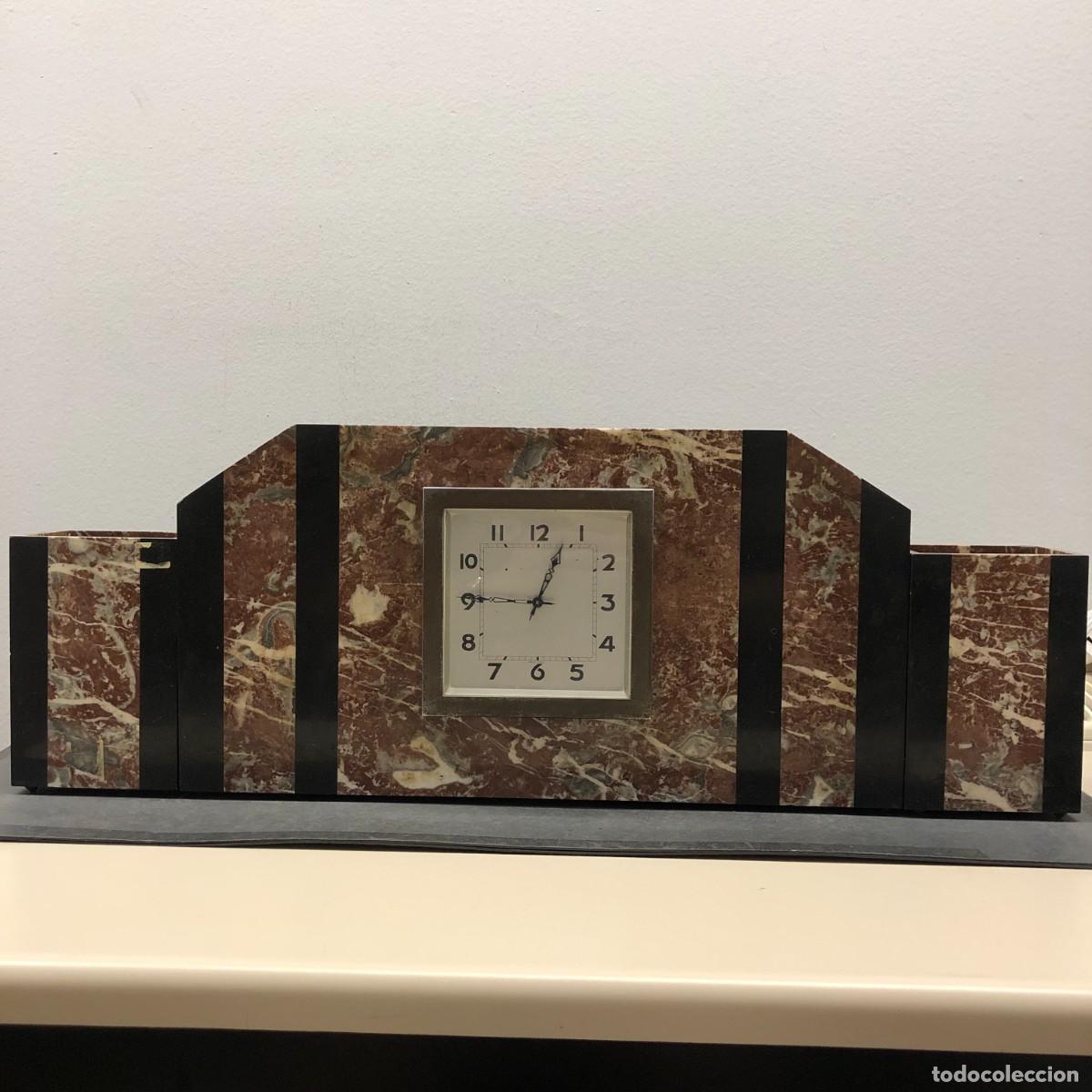 Vintage: PRECIOSO RELOJ ART DEC&Oacute; EN M&Aacute;RMOLES - 45 X 23,5 CM RELOJ - 16,5 X 11 CM MOTIVOS LATERALES / 1635