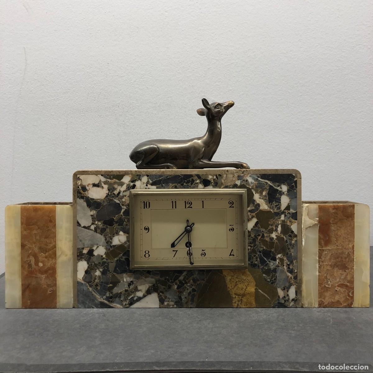 Vintage: PRECIOSO RELOJ DE SOBREMESA EN M&Aacute;RMOLES - ART DECO - 31 X 19 CM CENTRAL; 14 X 9 CM LATERALES / 1720