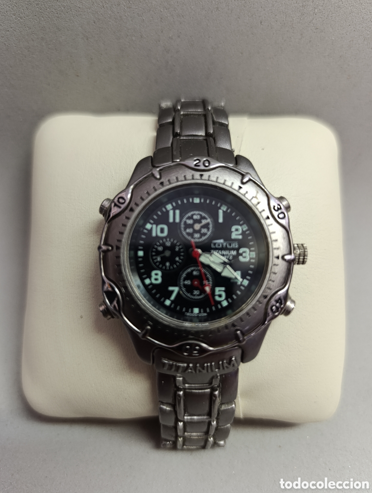 Vintage: RELOJ DE PULSERA LOTUS TITANIUM. QUARTZ. CORREA Y CAJA METALICA. ESFERA EN NEGRO.