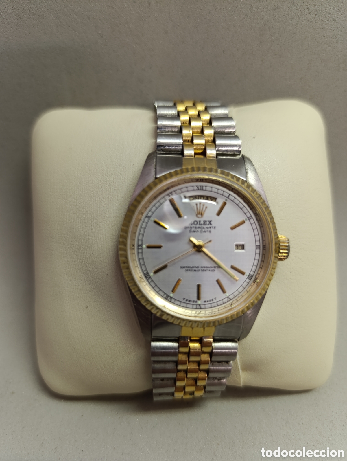 Vintage: RELOJ PULSERA DE CABALLERO, QUARTZ, METALICO PLATEADO Y DORADO. ESFERA METALICA.