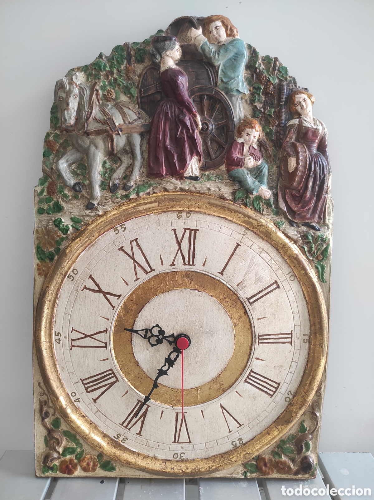 Vintage: Reloj de pared hecho a mano a pilas