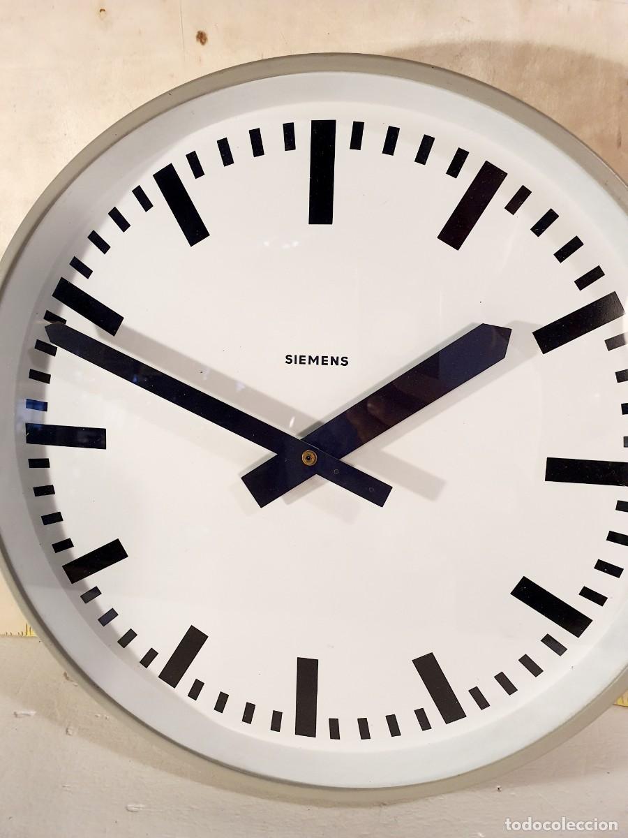 Vintage: Reloj Siemens de oficina, f&aacute;brica. 1960.