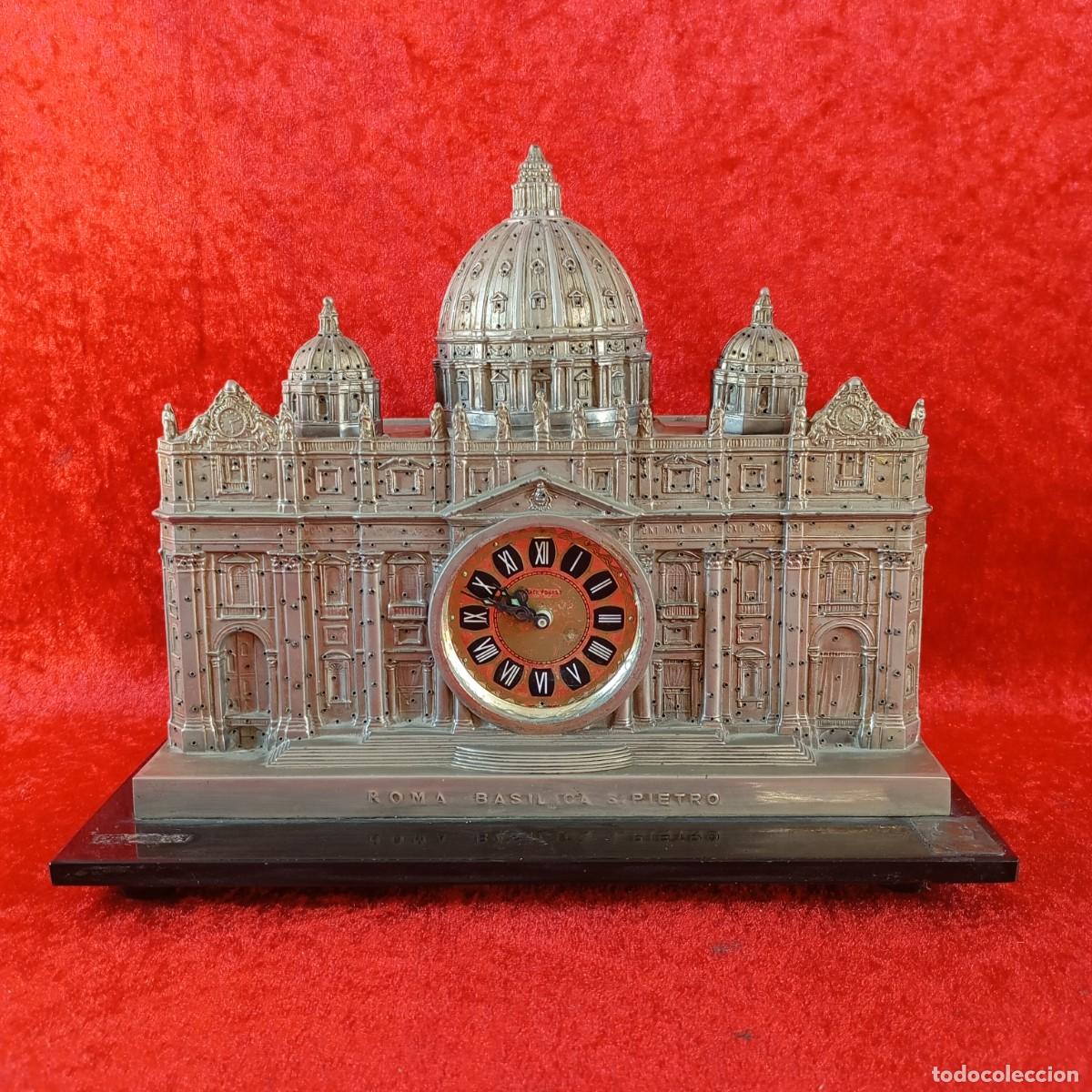 Vintage: ANTIGUO RELOJ DE SOBREMESA - BASILICA DE SAN PEDRO - ROMA - A PILAS - 20,5 X 25 X 15 CM / 2222