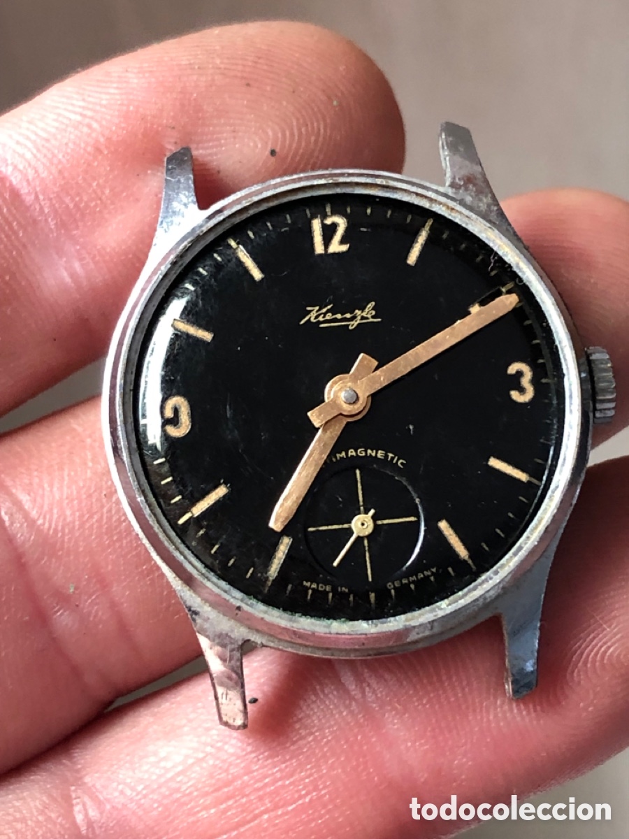 Vintage: Reloj de cuerda esfera negra vintage a&ntilde;os 70
