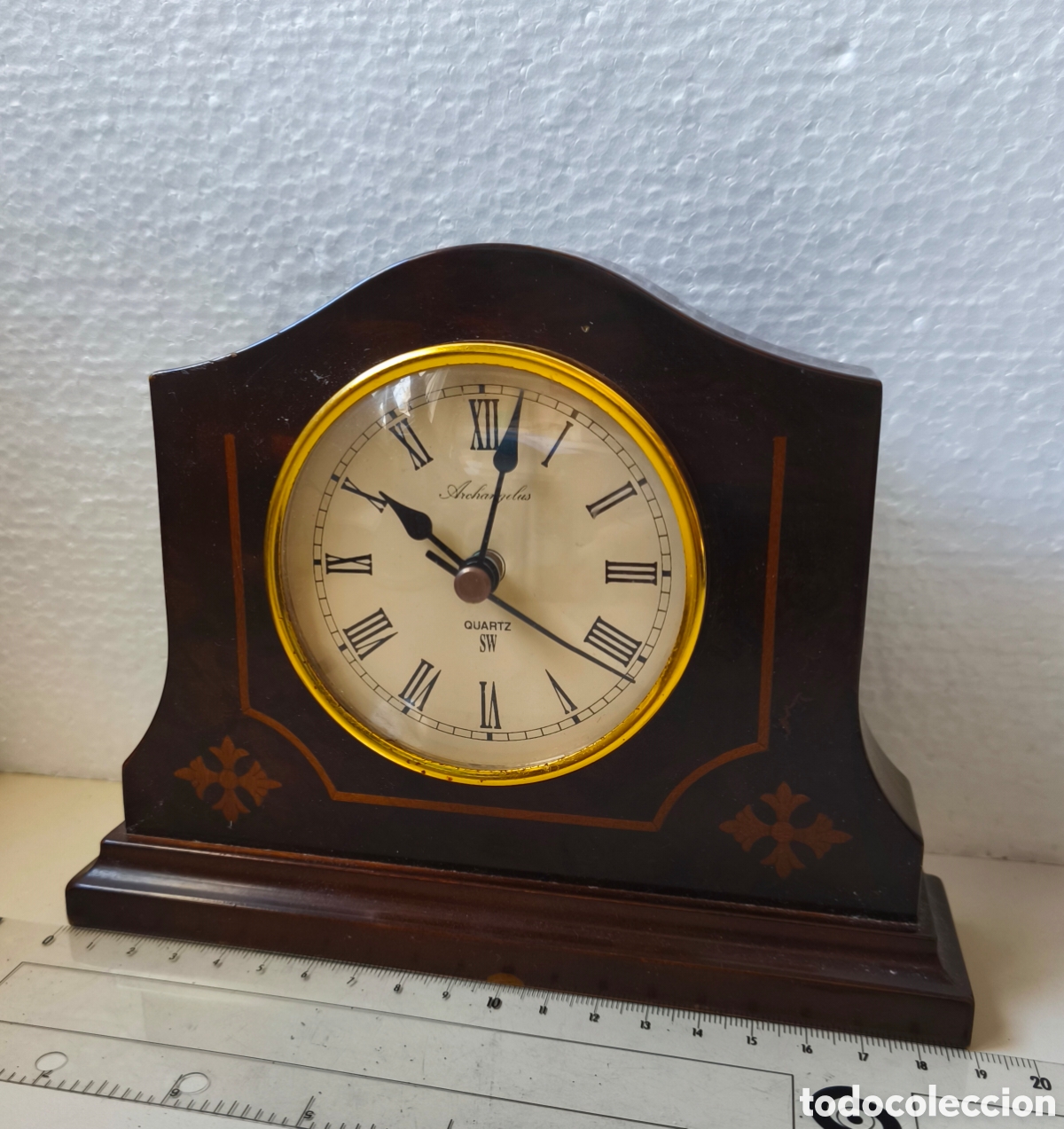 Vintage: RELOJ DE SOBREMESA DE MADERA. ARCHANGELUS.QUARTZ.