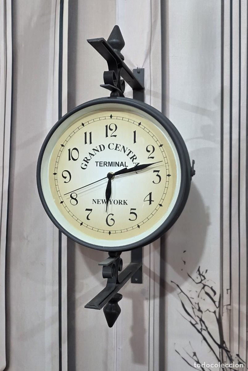Vintage: Reloj de pared vintage en forja