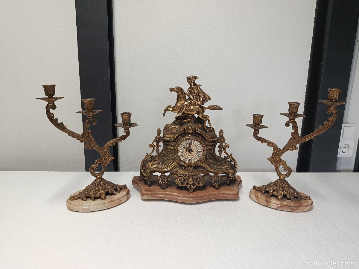 Vintage: RELOJ Y CANDELABROS. BRONCE SOBRE MARMOL. LEER DESCRIPCION. MYJ.