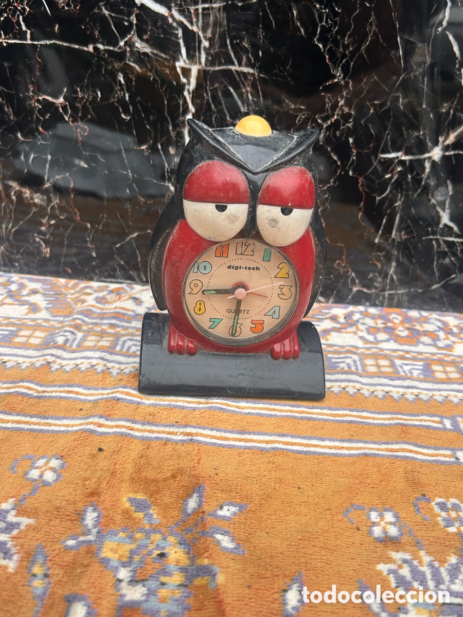 Vintage: Reloj despertador vintage de pl&aacute;stico con forma de b&uacute;ho