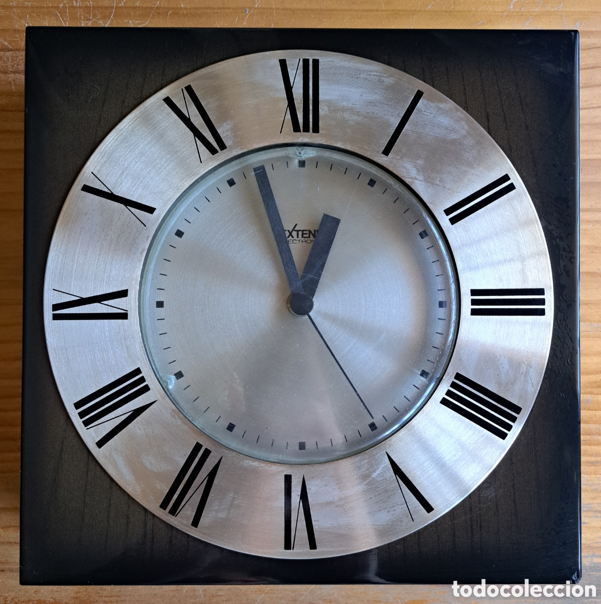 Vintage: reloj dise&ntilde;o modernista
